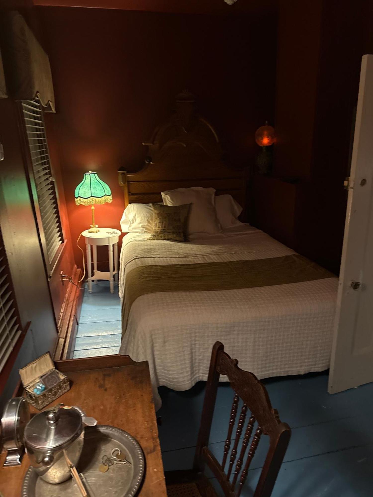 The Gaslamp Bed And Breakfast Provincetown Eksteriør billede