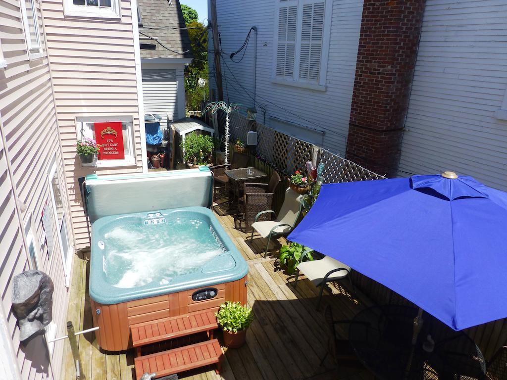The Gaslamp Bed And Breakfast Provincetown Eksteriør billede